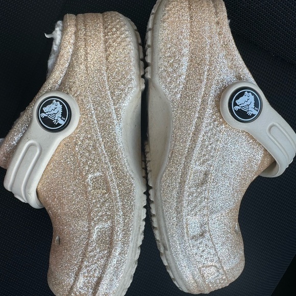 CROCS Other - CROCS Little Girl’s Golden Clogs With Lining Size 6 glittery sparkly feminine
